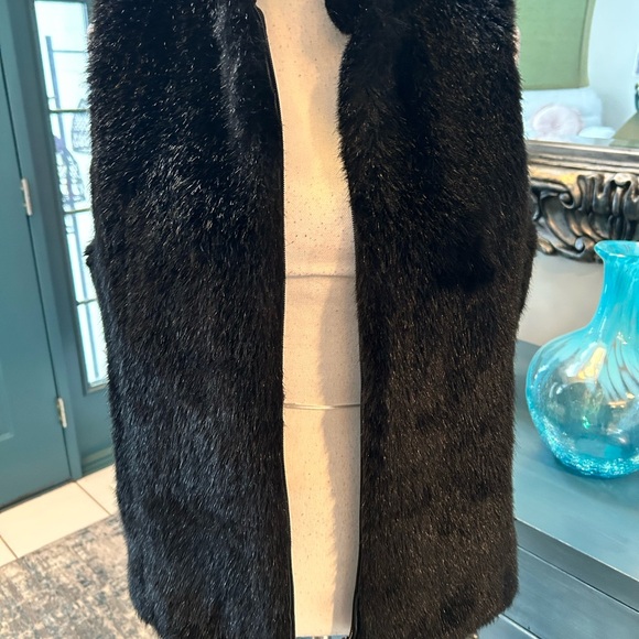 Lauren Ralph Lauren Black Faux Fur Vest Front Zipper Pockets Lined Med - Picture 5 of 16
